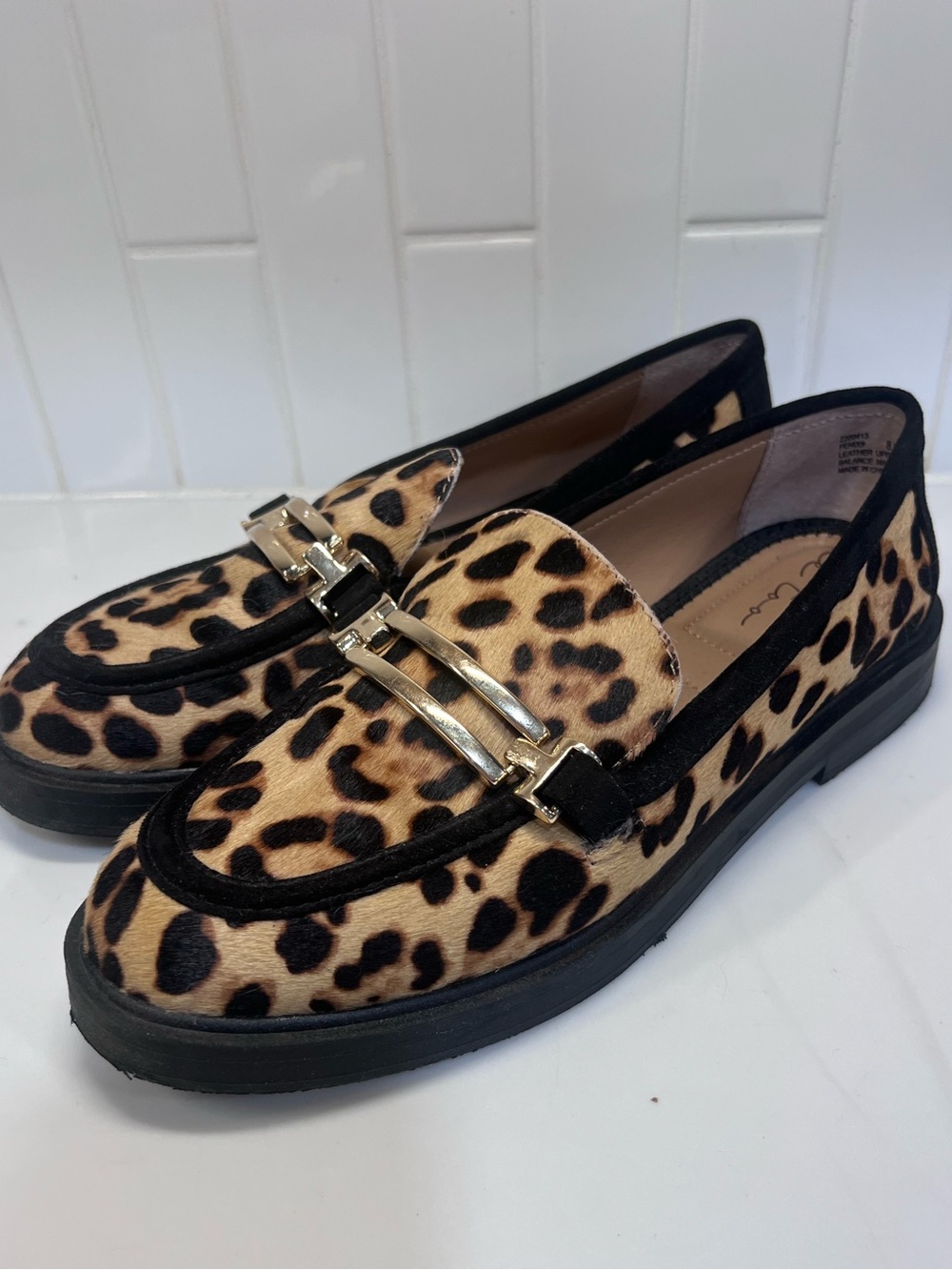 Women’s Shoes Me Too Shoes Cambries Leopard Loafers Size 8.5 Slip On Flats